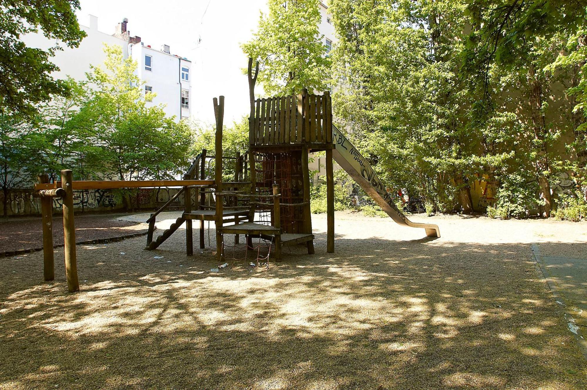 Apartmenthouse - Am Goerlitzer Park Berlijn